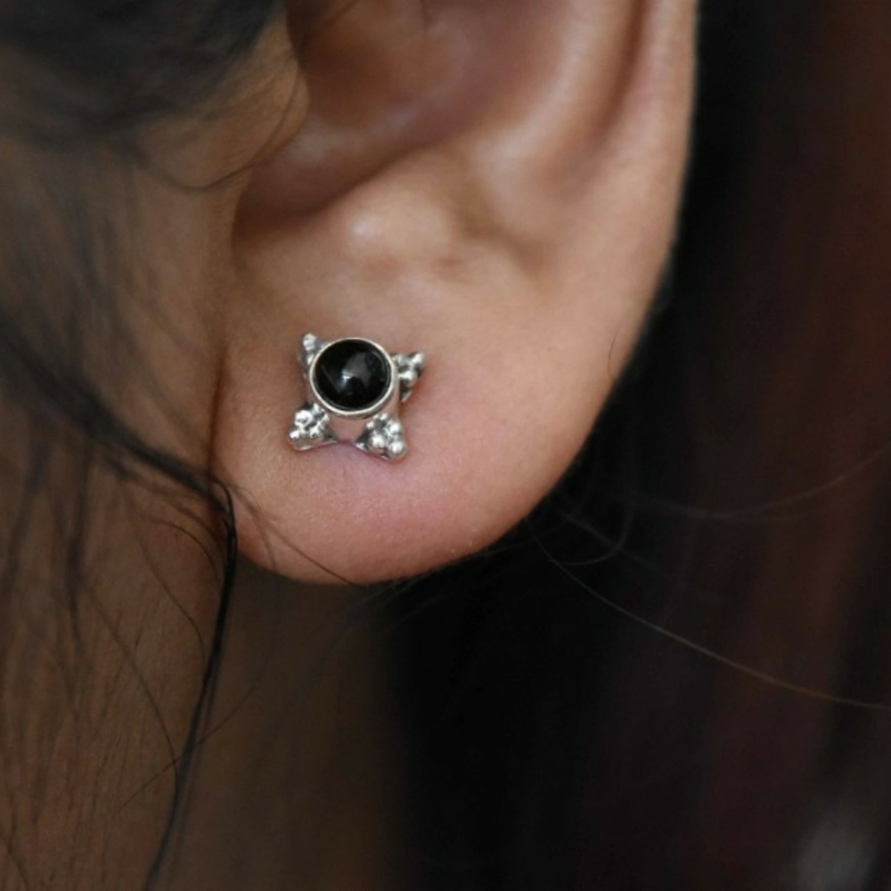 .925 Sterling silver & onyx stud earrings ~New~ - Picture 4 of 6